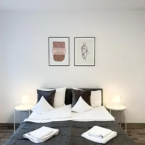 Comfy At Siebertgasse Апартаменты Вена
